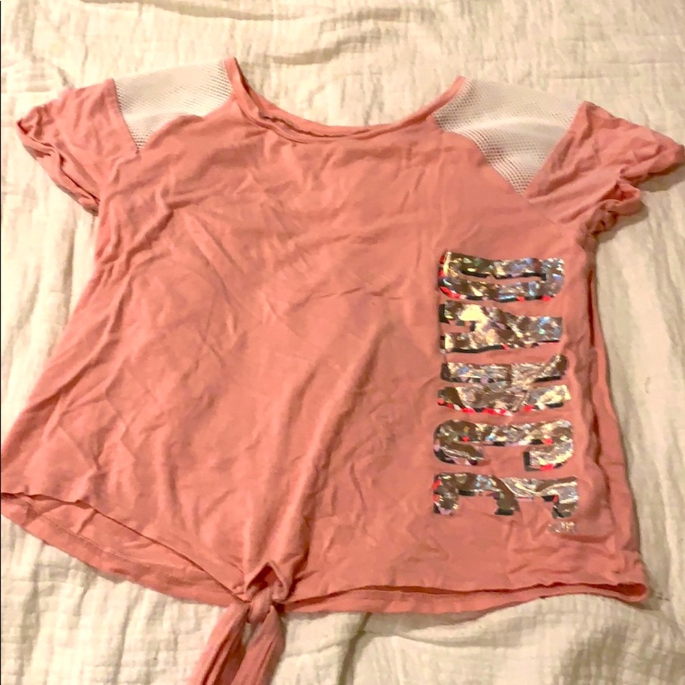 3 girls workout tops